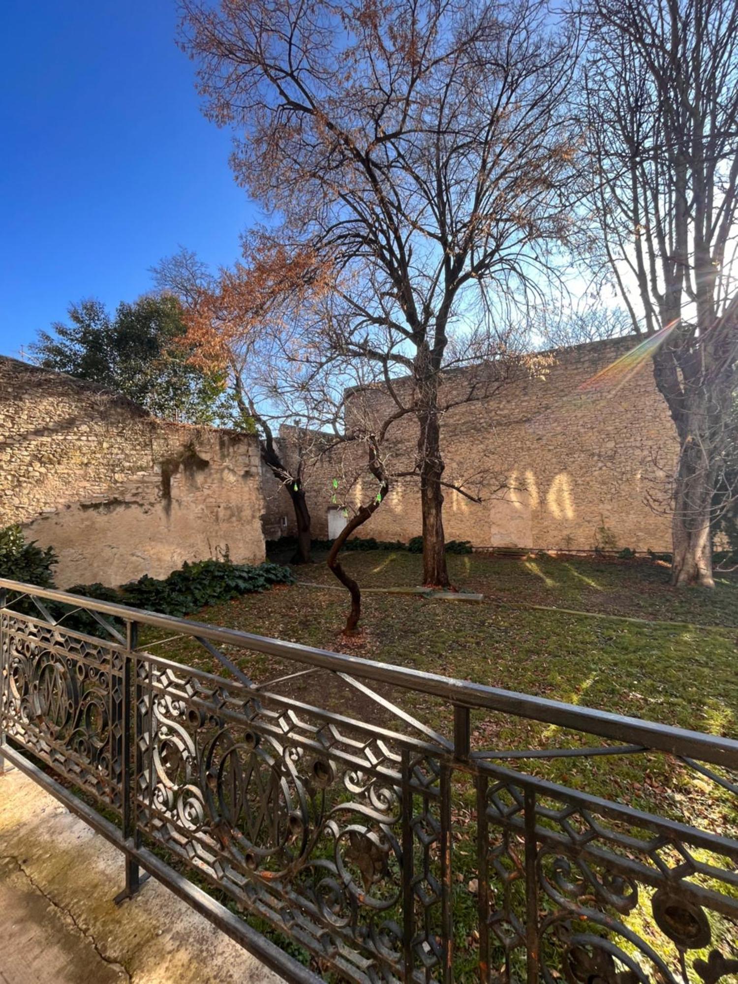 Le Studio Des Carmes Nîmes Buitenkant foto
